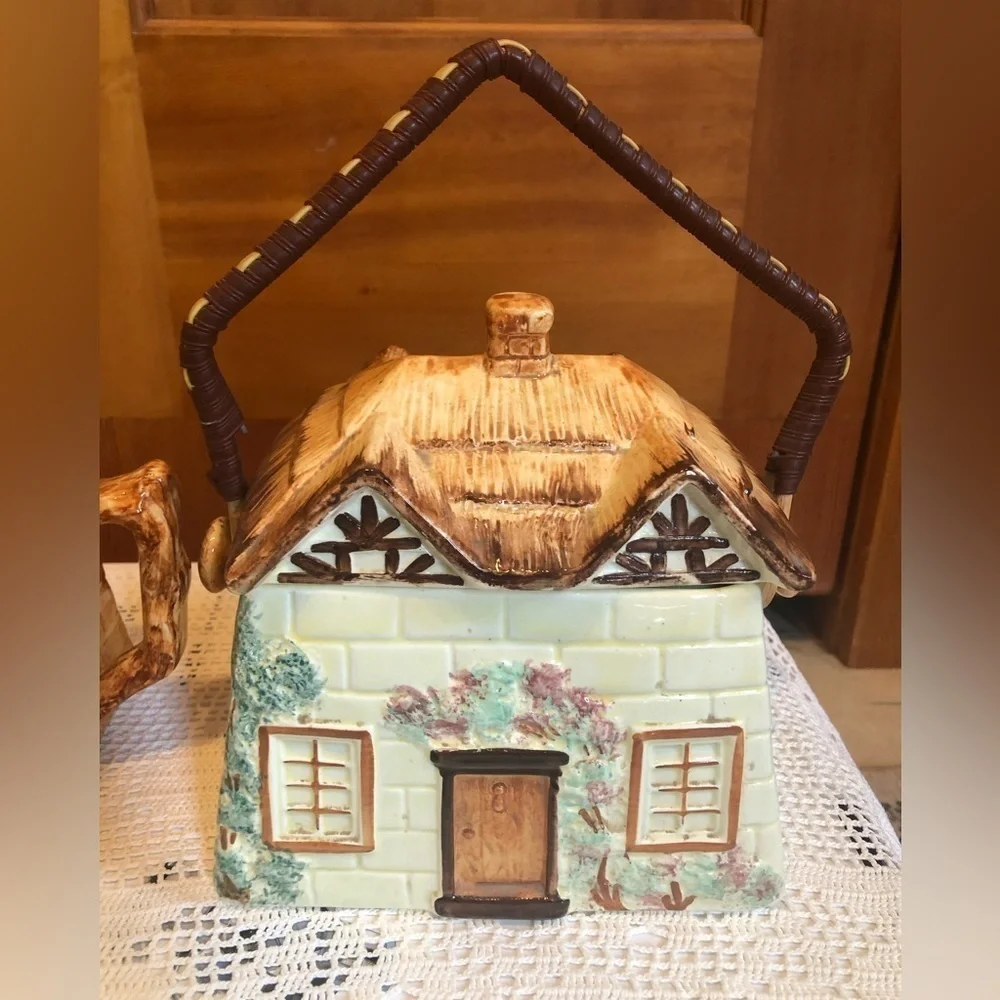 KEELE ST.Pottery,CO. LCD/ England/ hand painted Tea Pot/w cookie jar/cream/sugar